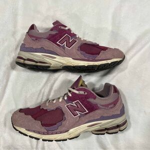 New Balance 2002R Sneakers